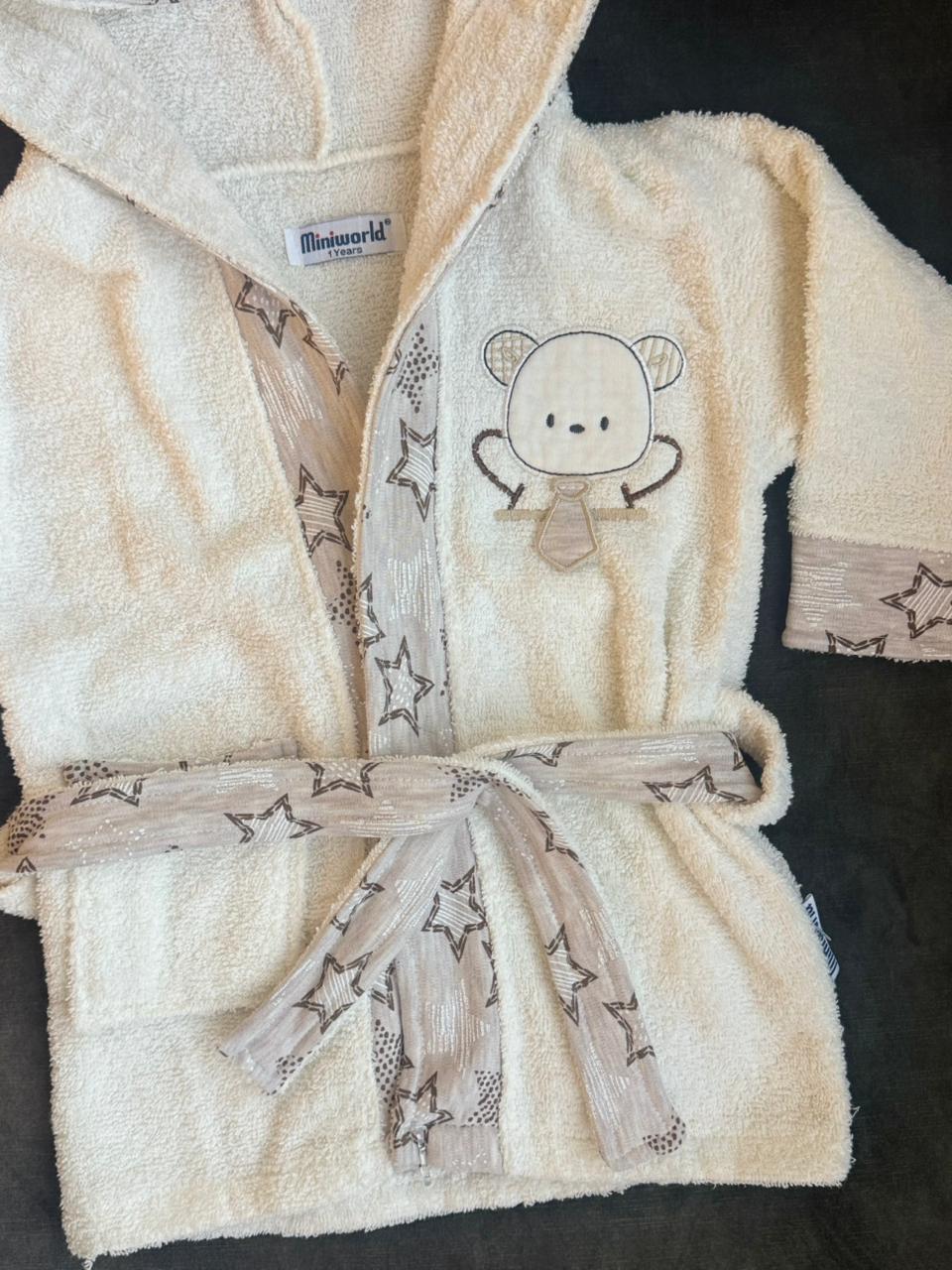 Bathrobe available in 2 colors