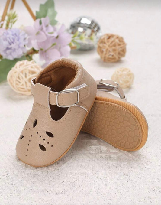 Beige baby girl soft ballerina shoes