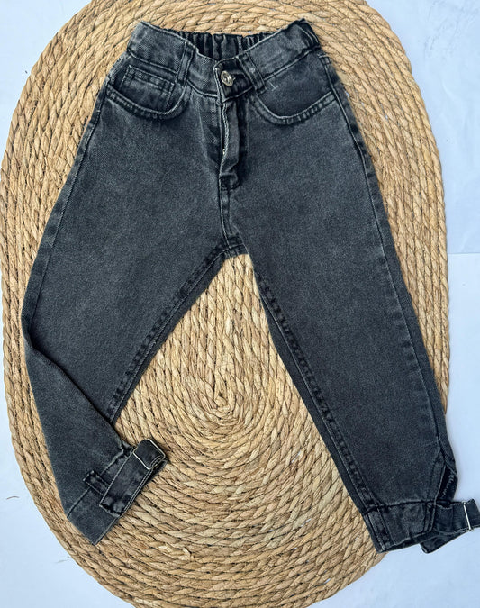 Black Jeans
