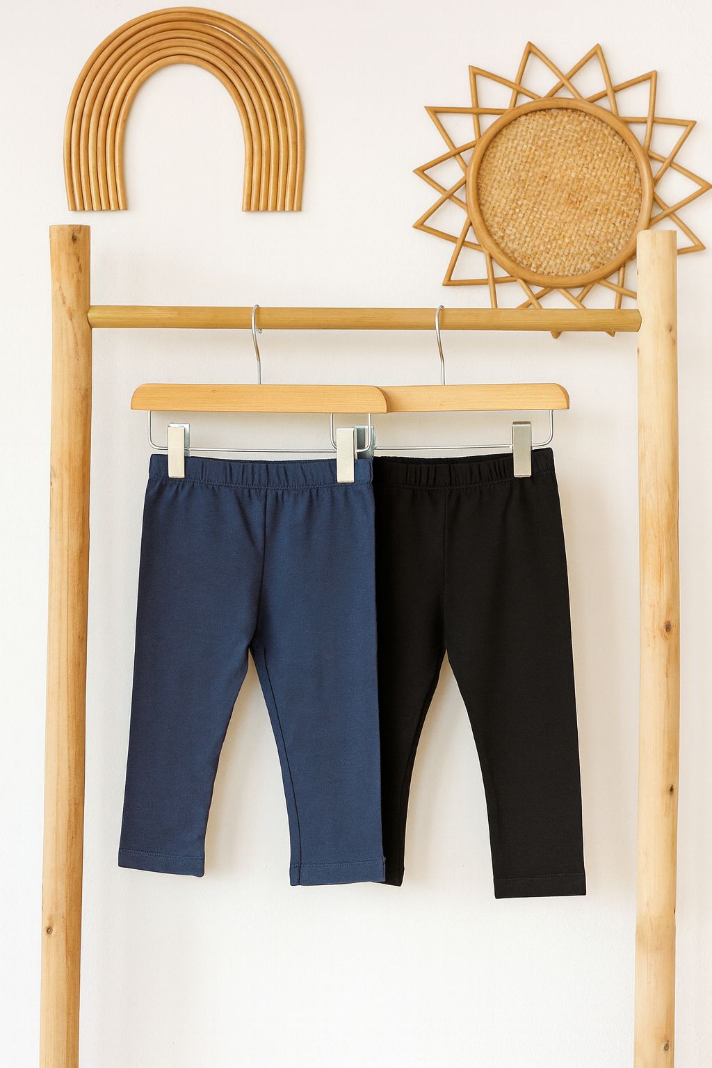 Cotton leggings available in 2 colors