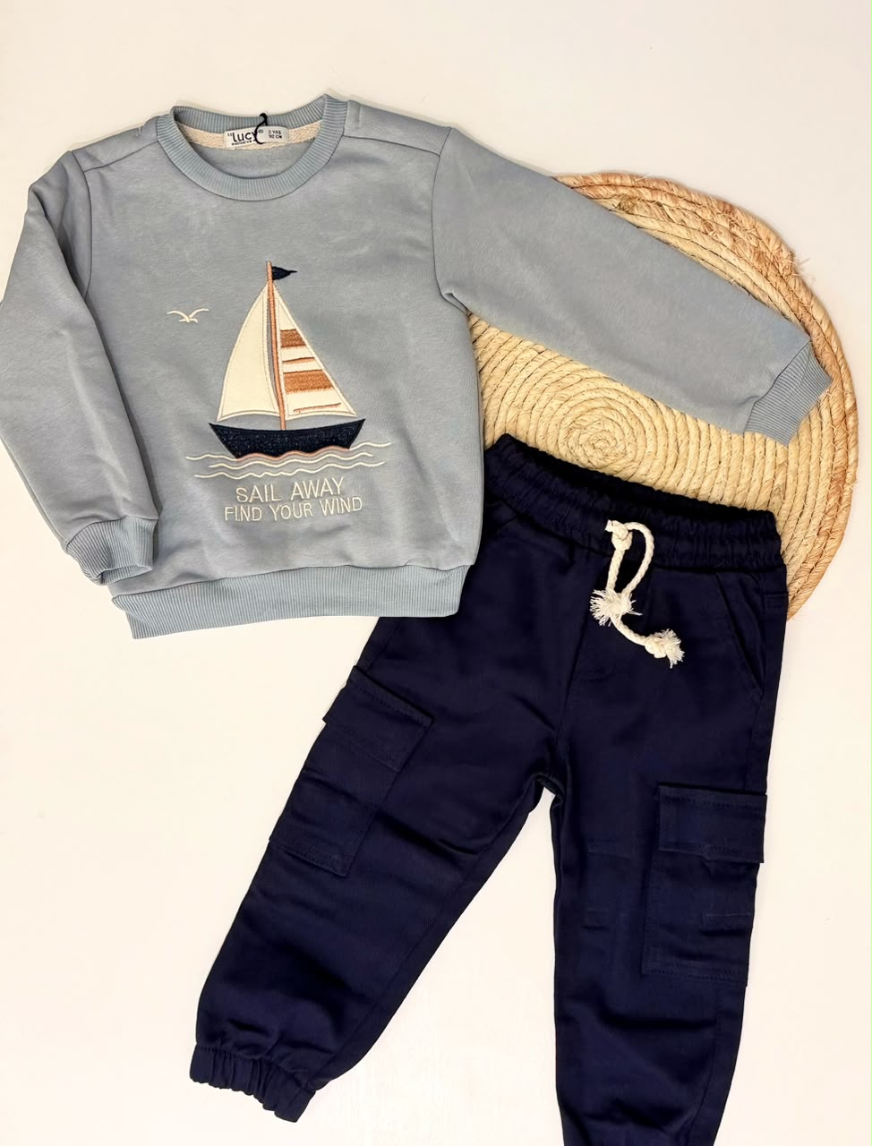 Fleece sweater & cargo pants set