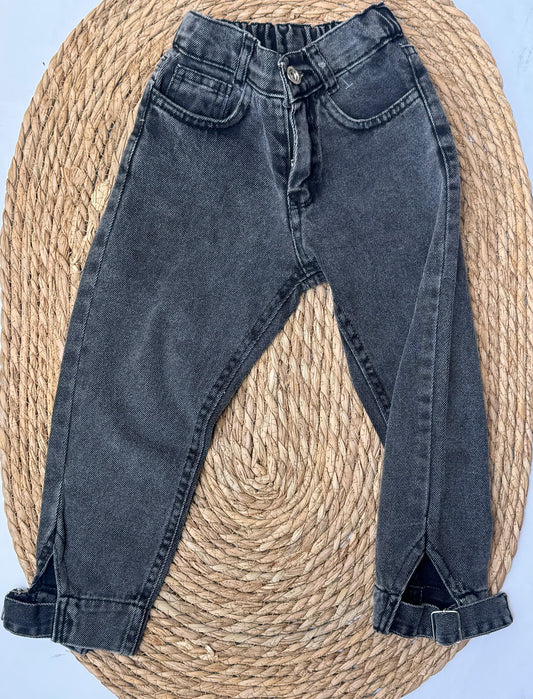 Black Jeans