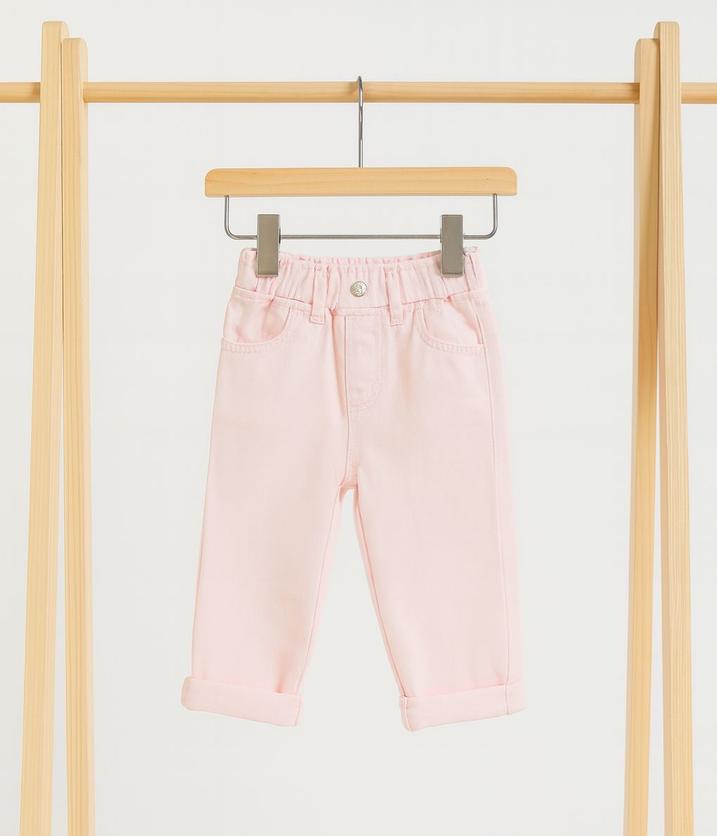 Jeans with elastic waist available in 2 colors