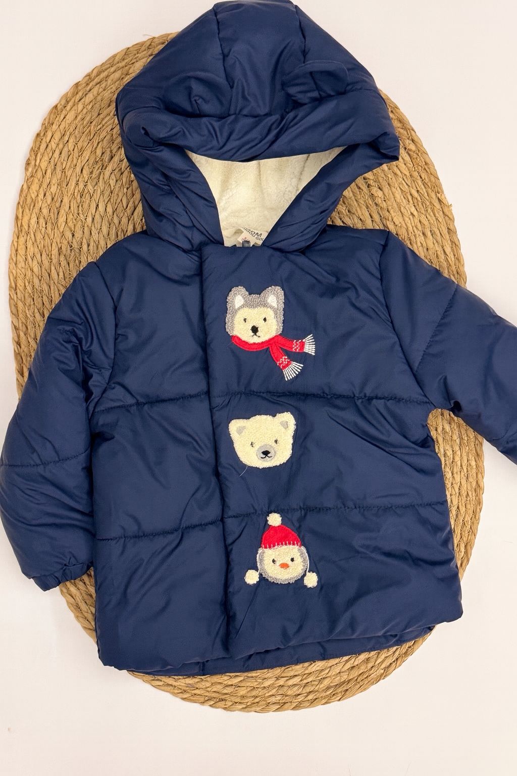 Jacket available in 2 colors