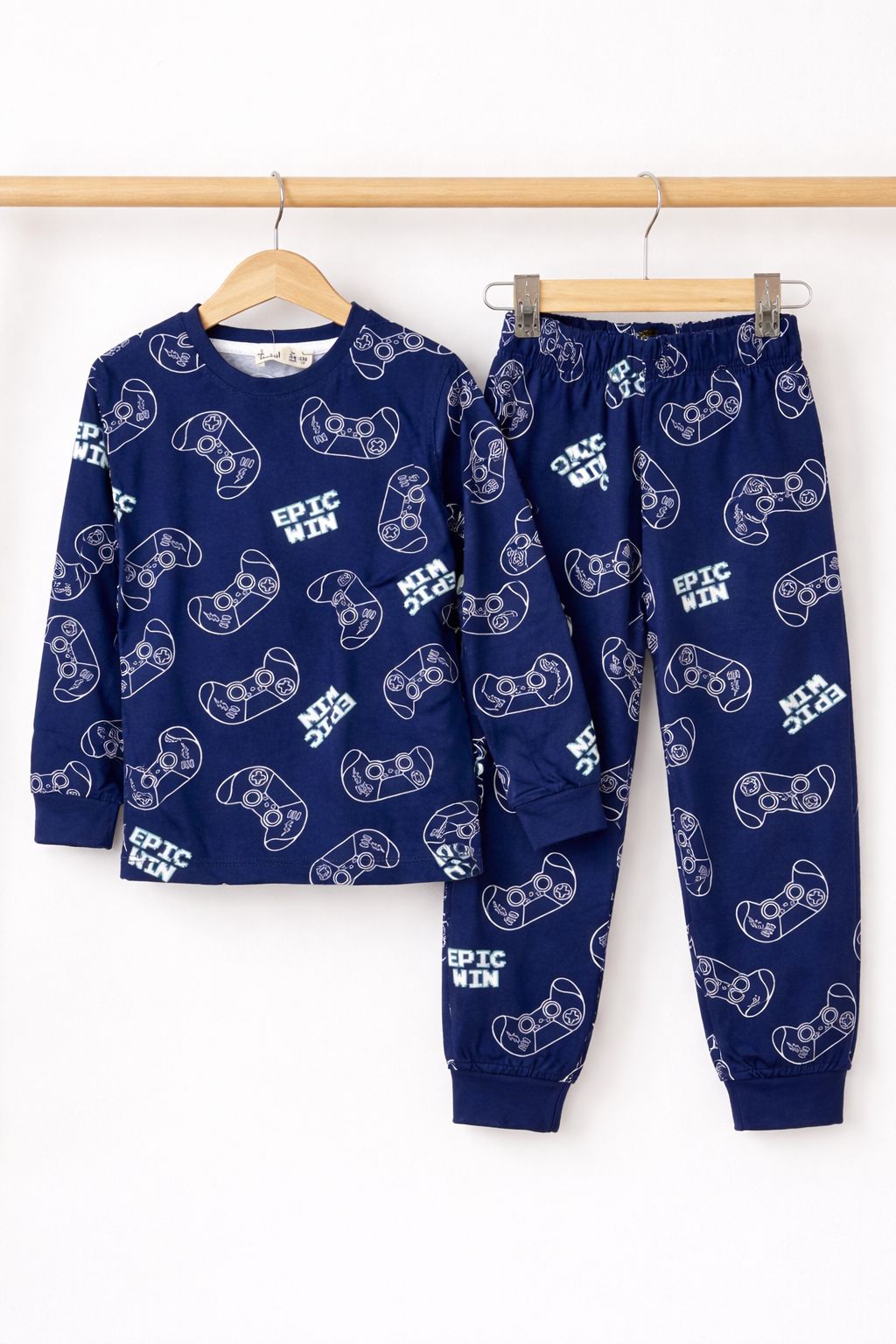 100% Cotton pyjamas available in 2 colors