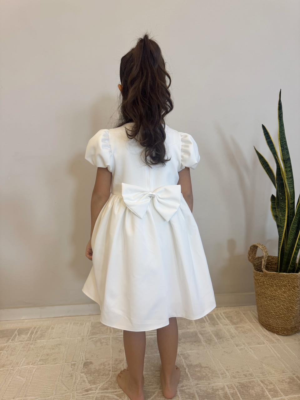 Dresses available in 2 colors