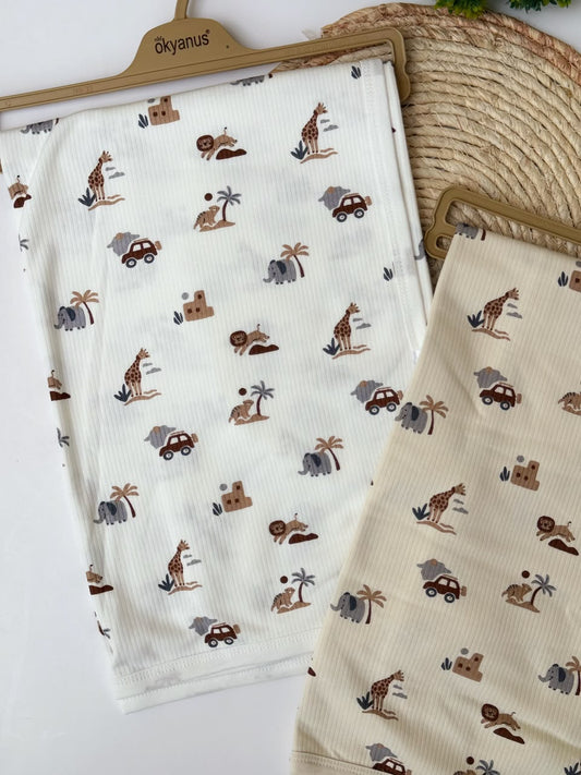 Cotton blankets available in 2 colors
