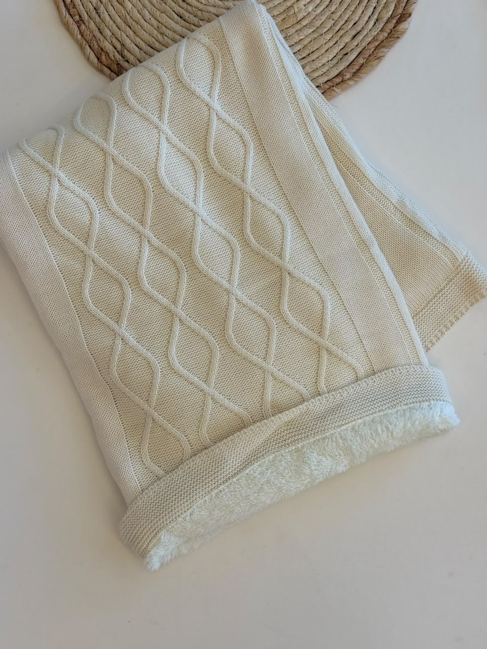 Wool blankets available in 4 colors